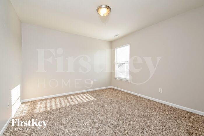 Building Photo - 2486 Ingleside Dr