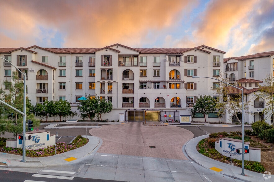 Primary Photo - Torrey Gardens at Torrey