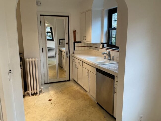 Building Photo - 3790 Grovedale Pl