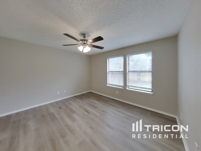 Building Photo - 4501 Timber Run Dr