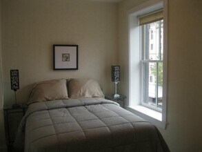 Building Photo - 3.0 bedroom in Cambridge Massachusetts 02140
