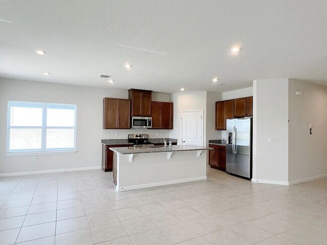 Building Photo - 5530 Bonn Way