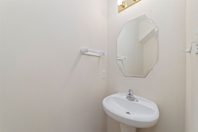 Building Photo - 2638 Long Leaf Dr