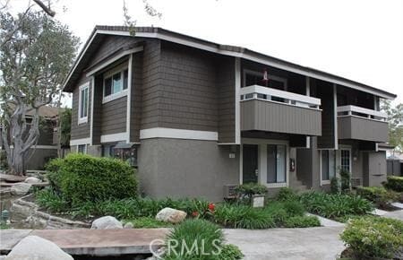 Building Photo - 165 Streamwood