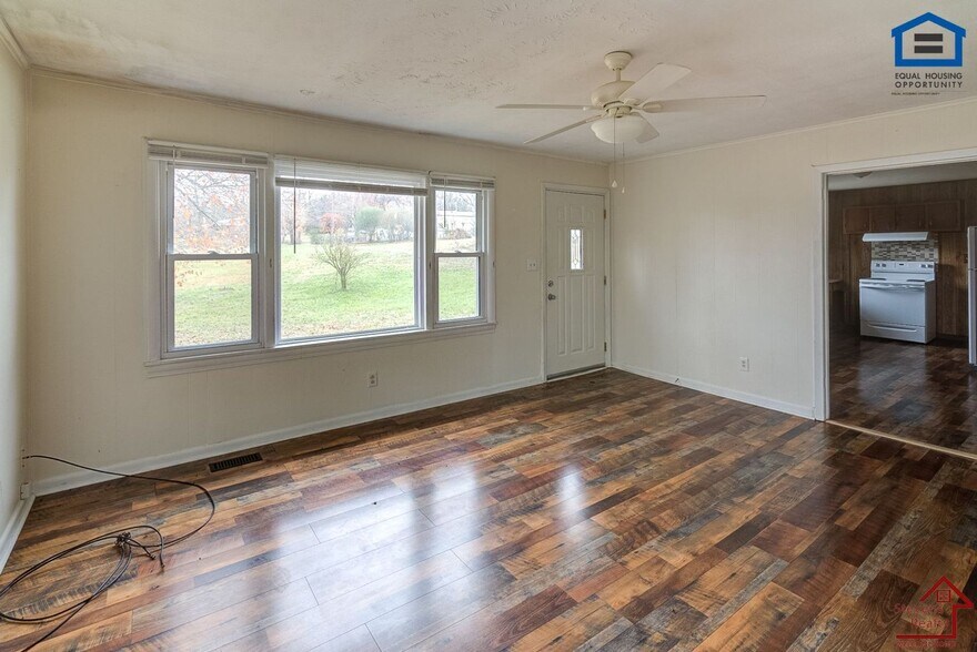 Building Photo - 1211 Dale Way