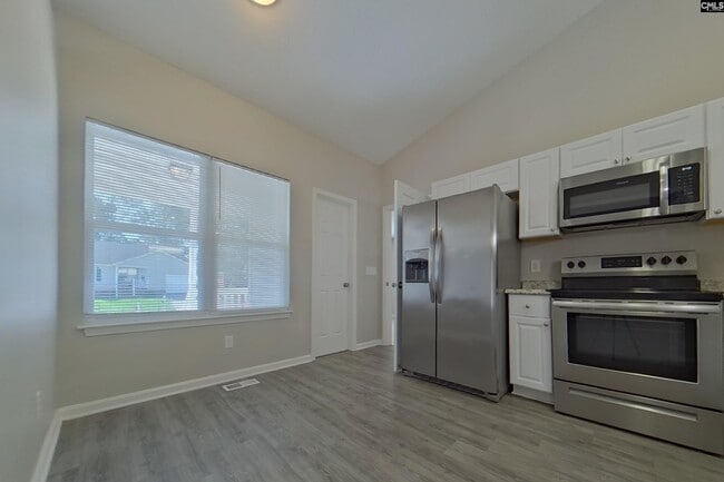 Building Photo - 108 Woodlands Village Dr