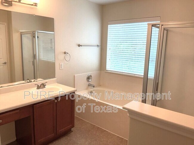 Building Photo - 13309 Prairie Sage Cove