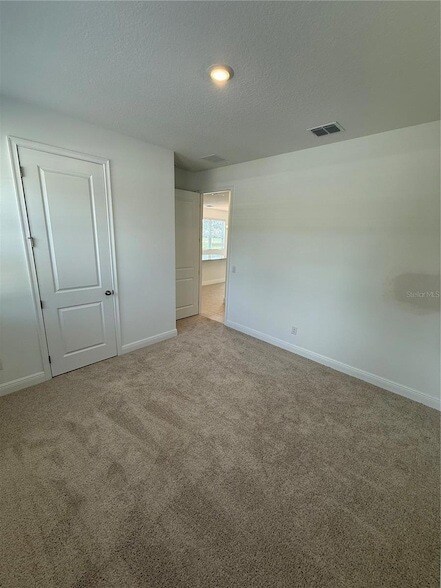 Building Photo - 2313 Broadbrook Dr
