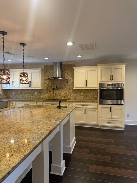 Building Photo - 538 Country Greens Dr