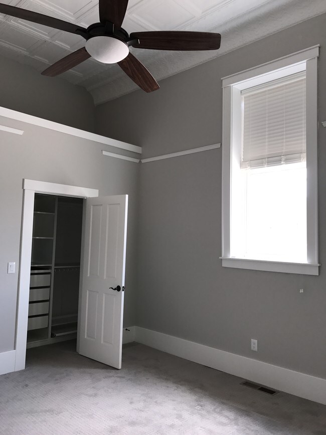 Back bedroom - 316 Dorney Plz