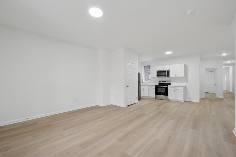 Building Photo - 5431 Walnut St