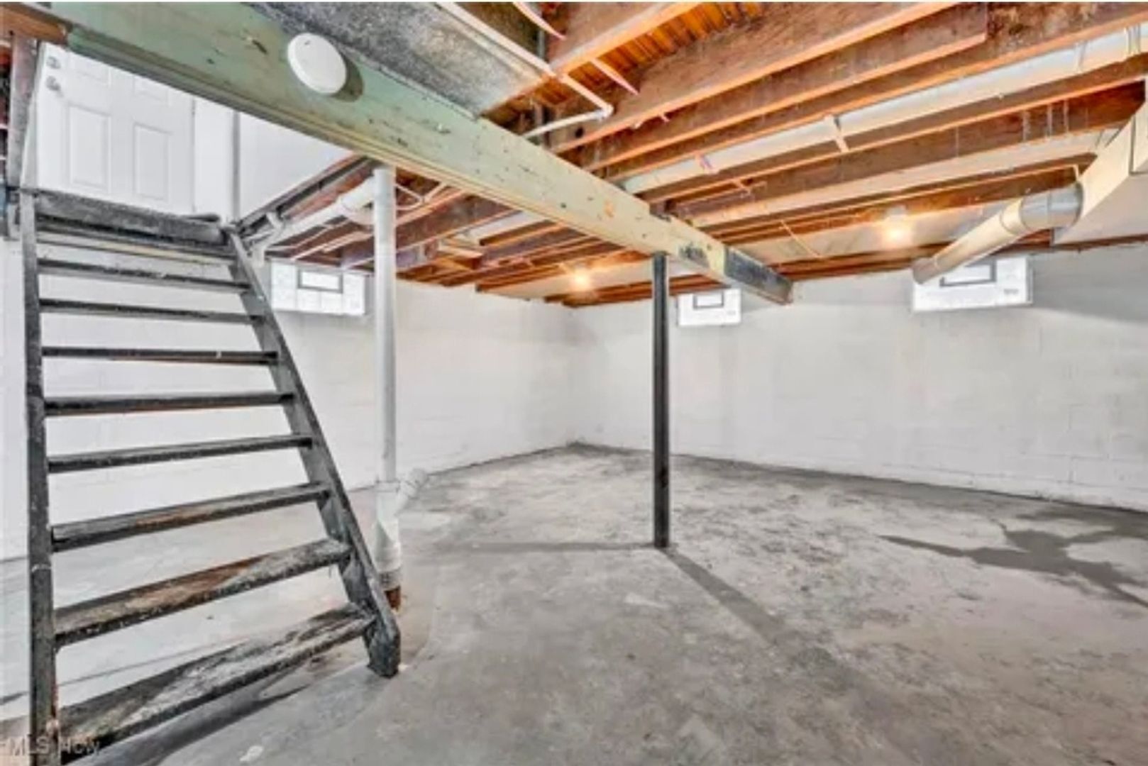 Building Photo - 1504 14th St SE