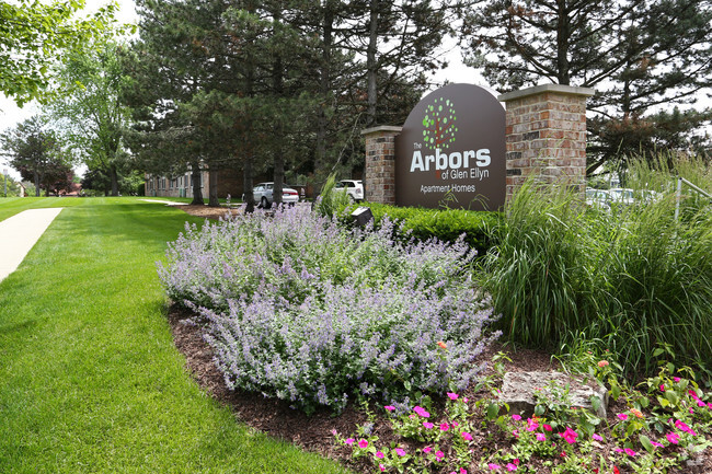 Building Photo - The Arbors of Glen Ellyn