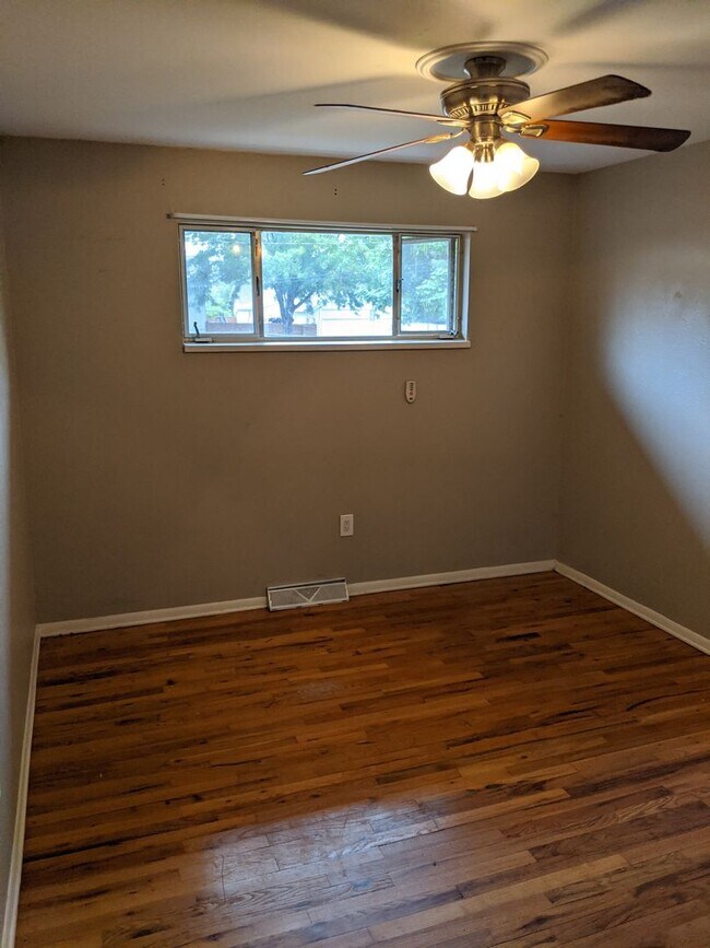 Building Photo - Osceola Duplex