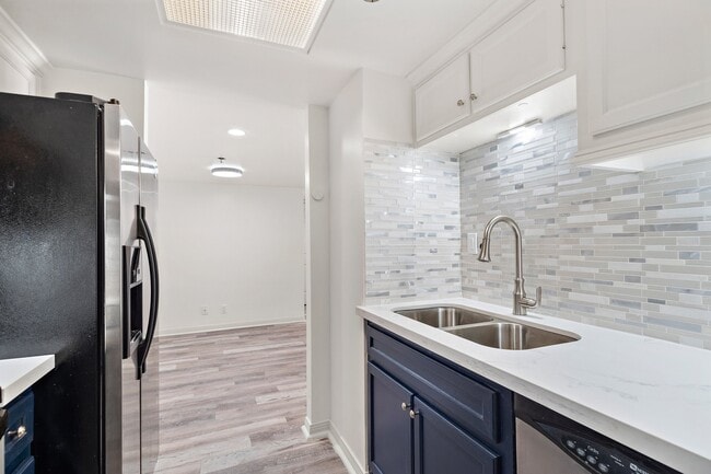 Building Photo - 3525 Sage Rd