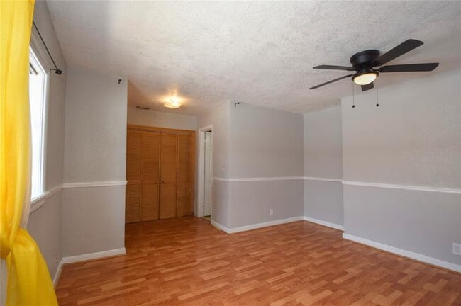 Building Photo - 5385 SW 8th Ct
