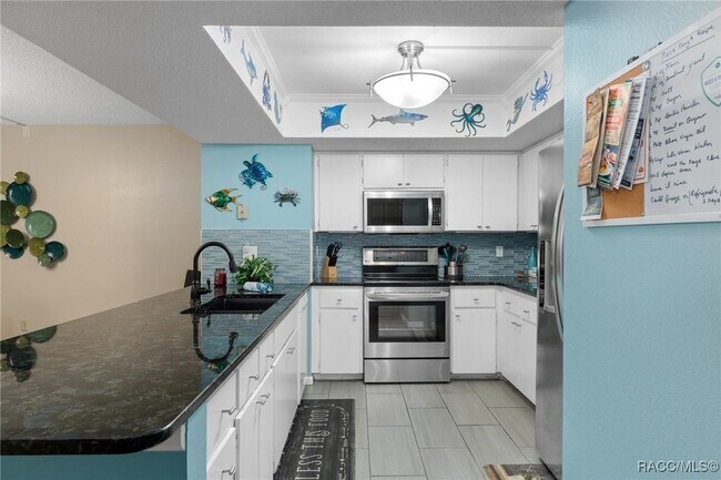 Building Photo - 5 Cypress Run