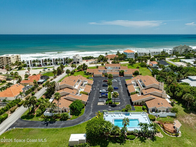 Building Photo - 105 La Costa St