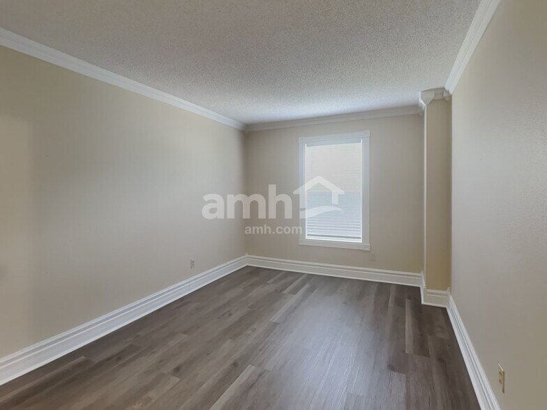 Building Photo - 10303 Buckshire Ln
