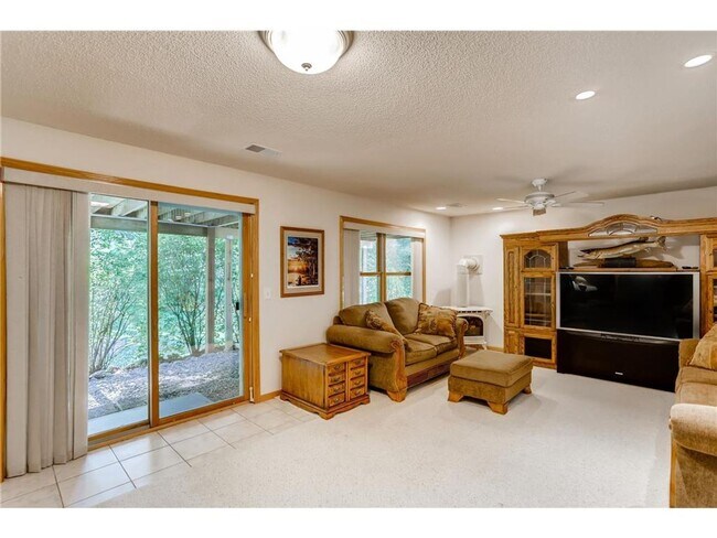 Building Photo - Single Family Home + Over 1/2 Acre Lot!! Welcome Home to Rockford MN!