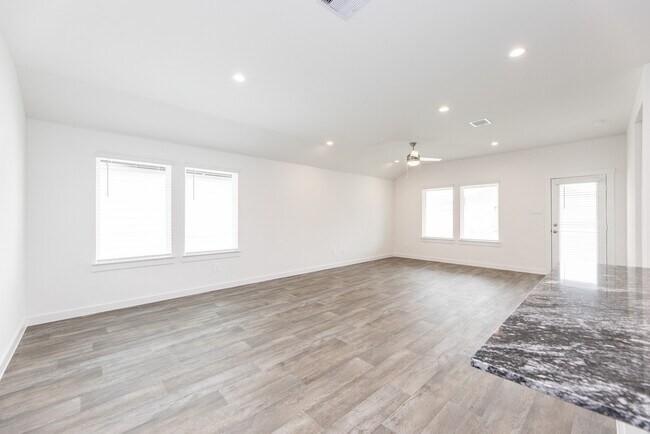 Building Photo - 1711 Porto Rosso Dr