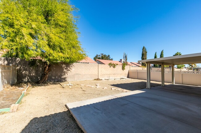 Building Photo - REMODELED 5 BEDROOM HOME IN NORTH LAS VEGAS