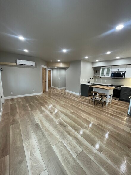 Living Room/Kitchen - 4643 Balsam Dr