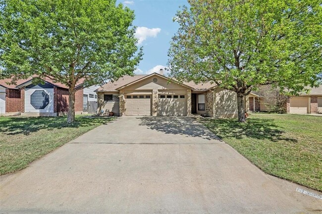 Building Photo - 13355 Water Oak Ln