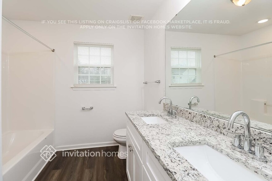 Building Photo - 12728 Alvin Woods Dr