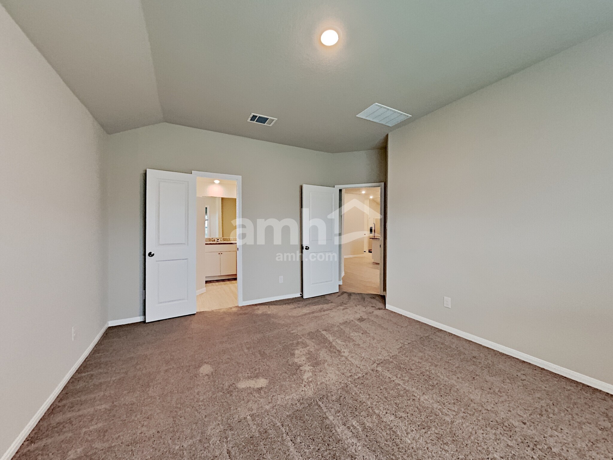 Building Photo - 2713 Iberia Ct