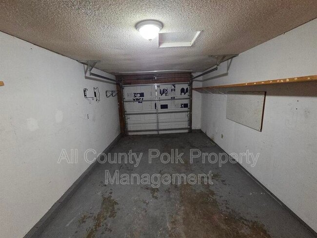 Building Photo - 4050 Marie Dr