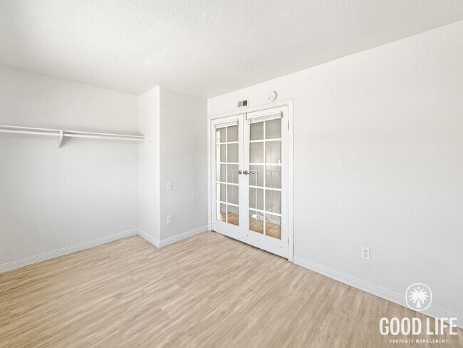 Building Photo - Spacious 5BD/2.5BA Two-Story Home in South San Diego with Large Backyard, Office & Attached Garage