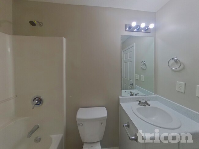 Building Photo - 7192 Tanger Blvd