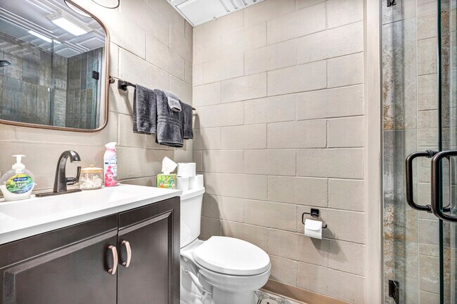 Building Photo - 23120 Bates Rd