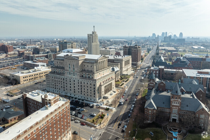 Aerial Photo - B on Lindell