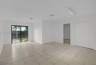 Building Photo - 3876 NW 207 St Rd