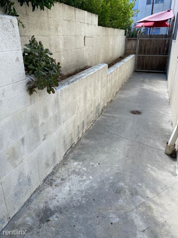 Building Photo - 5858 S Pacific Coast Hwy