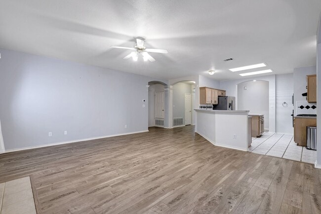 Building Photo - ***APPLICATION CURRENTLY UNDER REVIEW***Gorgeous Brick Home in Gated Shavano Bend