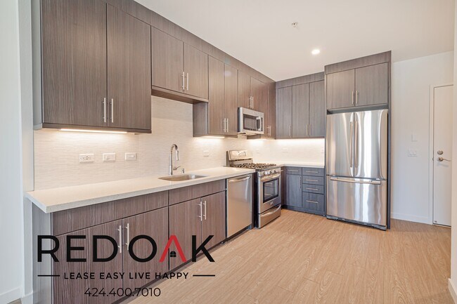 Building Photo - 11405 Chandler Blvd