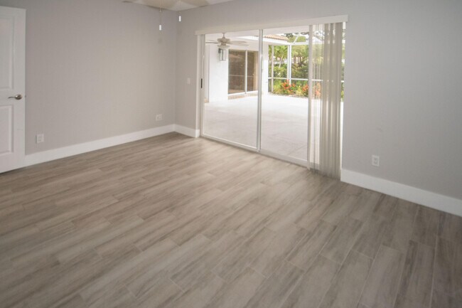 Building Photo - 3604 Pin Oak Ct