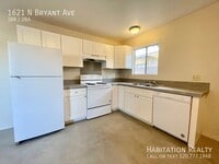 Building Photo - 1621 N Bryant Ave