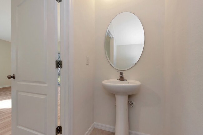 Building Photo - 1624 Primo Ct