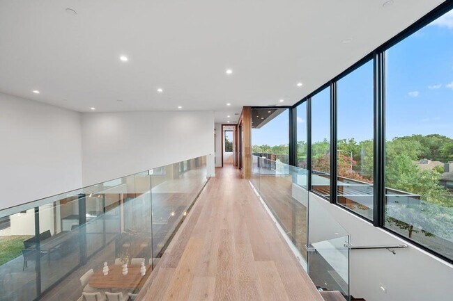 Building Photo - 3500 Cactus Wren Way