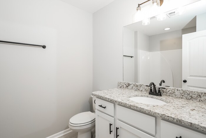 Building Photo - 212 Signature Pl