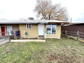 Building Photo - 1608-1610 N Brooklane St