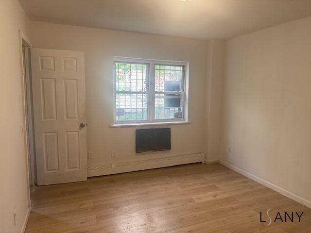 Building Photo - 3 bedroom in BRONX NY 10458
