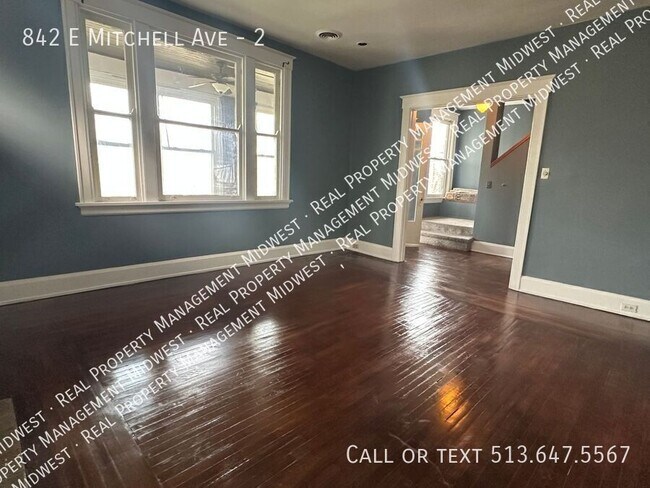 Building Photo - 842 E Mitchell Ave