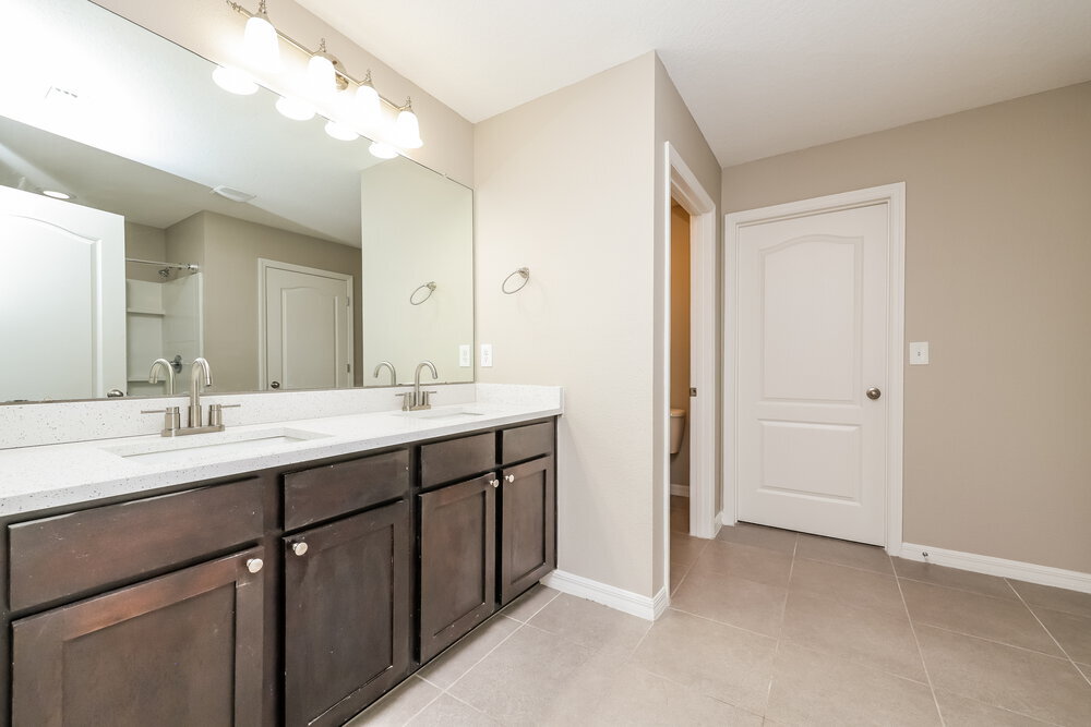 Building Photo - 10430 Whispering Hammock Dr