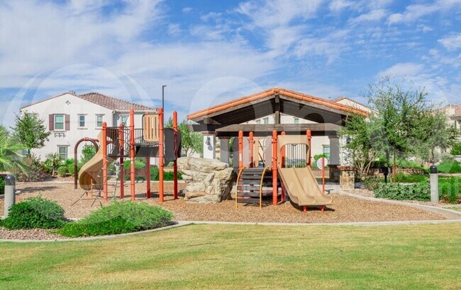 Building Photo - 4077 S Sabrina Dr