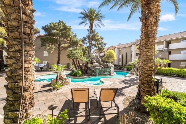 Building Photo - Modern Resort-Style Living in a Beautifully Renovated Gated Community Retreat!